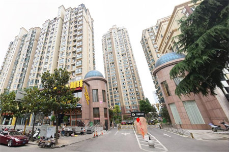 印象东原3室2厅1卫66万103m2中档装修出售